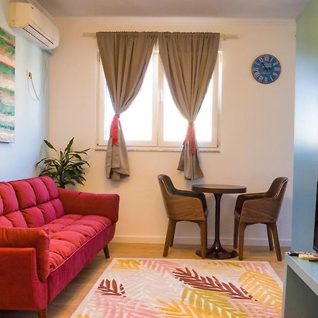 Bright Apartment Close To City Center Тирана Екстер'єр фото