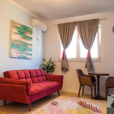 Bright Apartment Close To City Center Тирана Екстер'єр фото